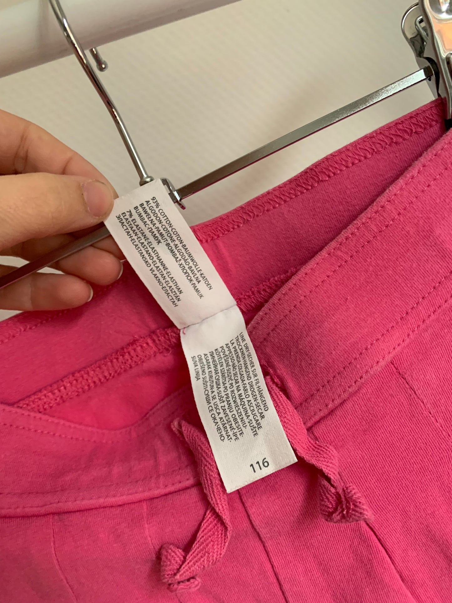 Set: Lichtblauwe T-shirt en roze shortje