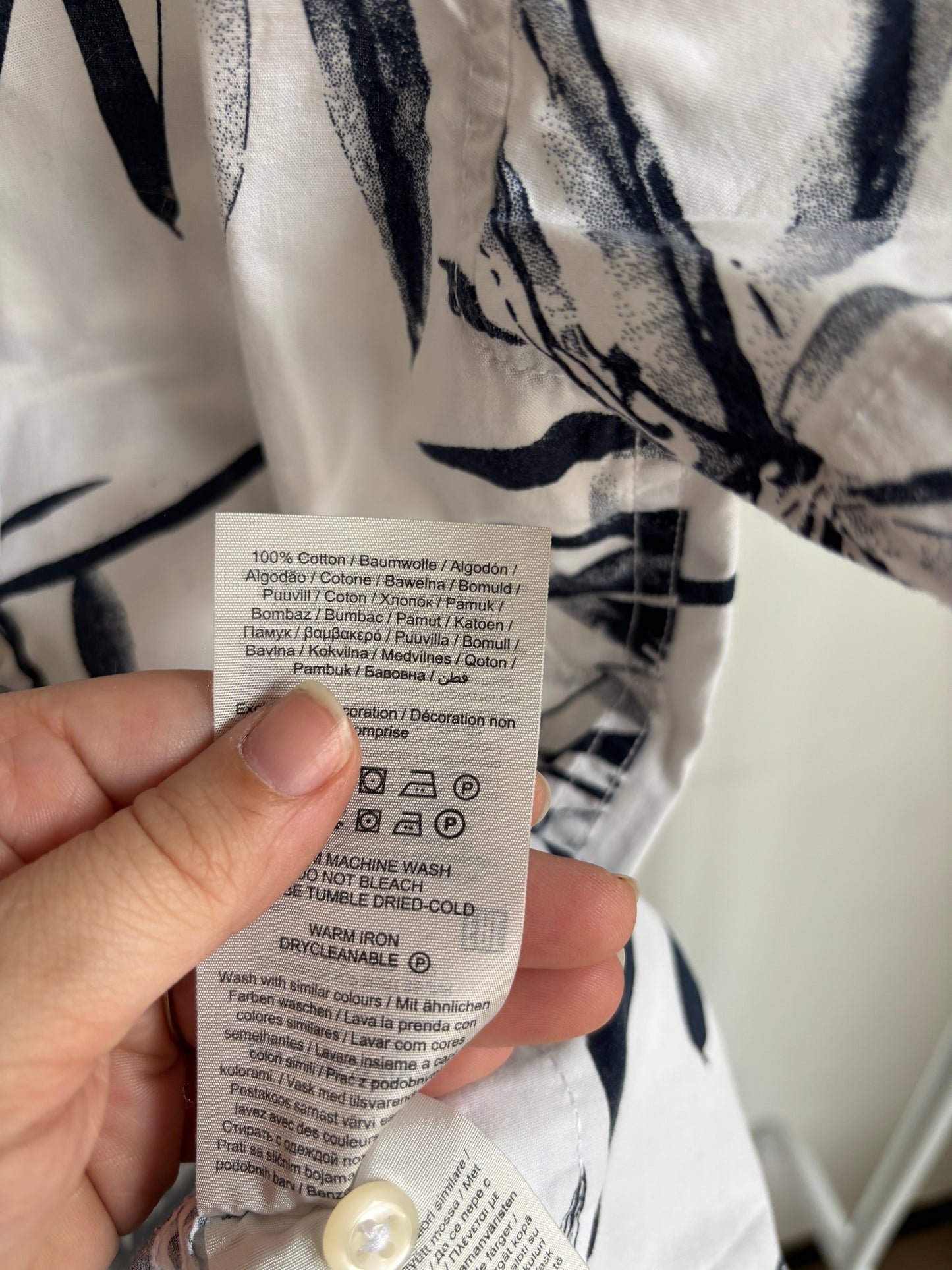 Wit hemd met korte mouwen