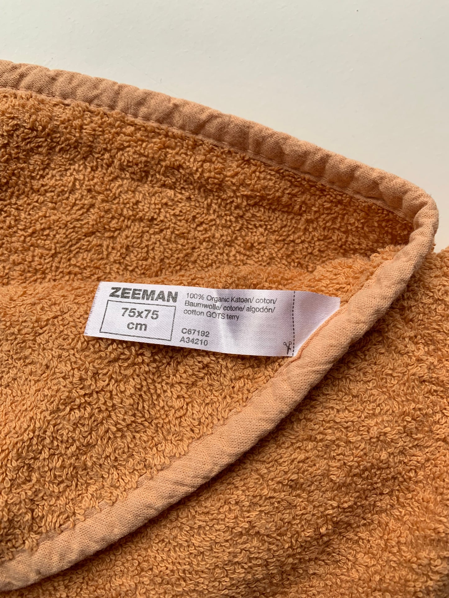 Pasteloranje badcape