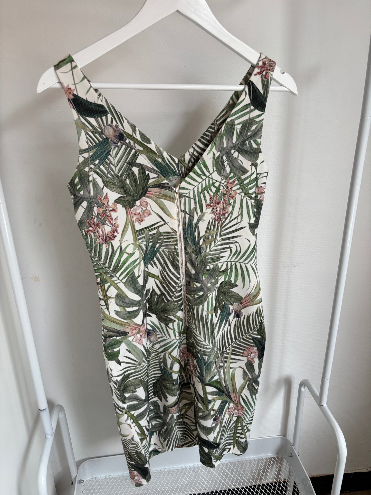 Jurk met groene bladeren