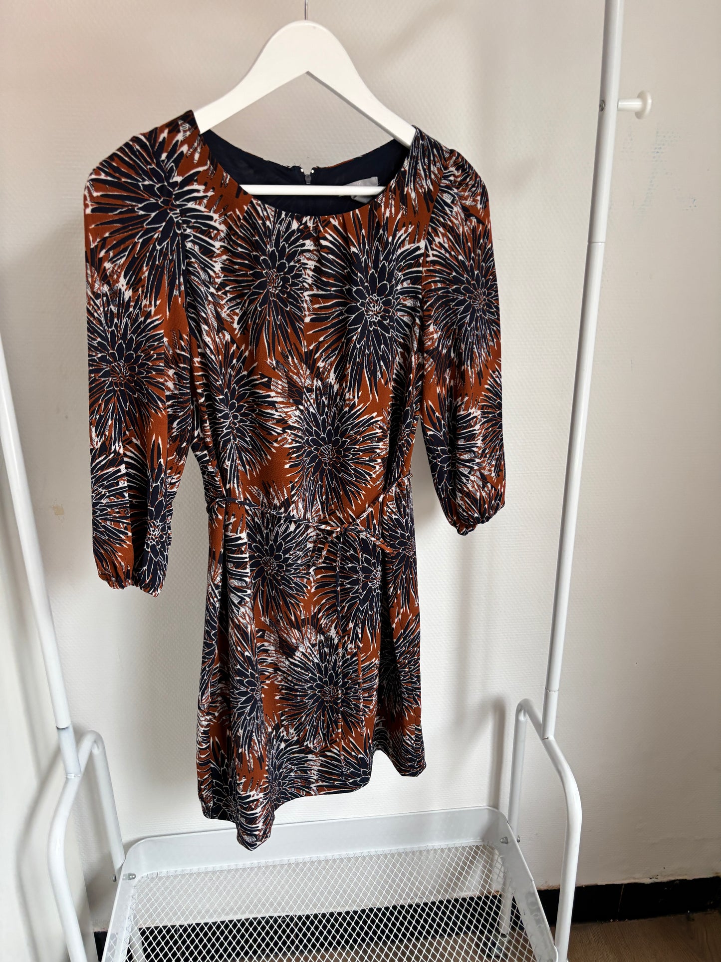 Marineblauwbruine jurk