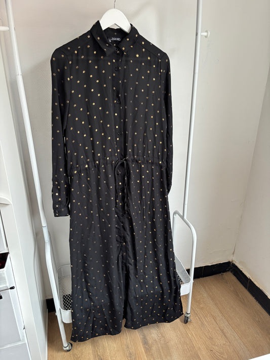 Zwarte lange jurk met gouden bolletjes