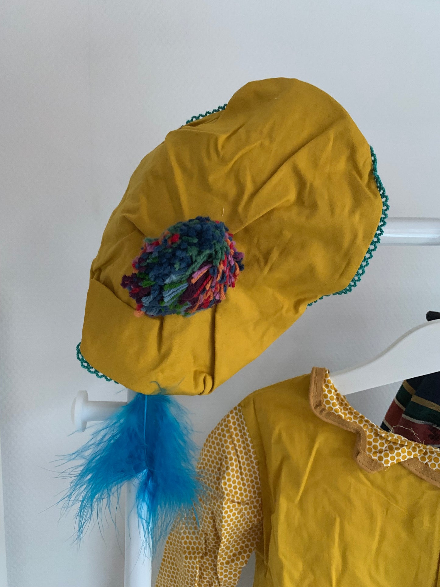 Handgemaakt pietenpakje