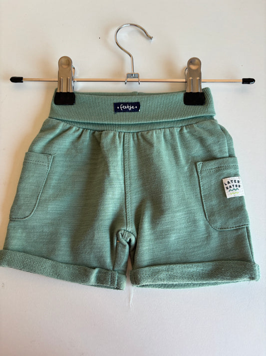 Groene short "Later gator"