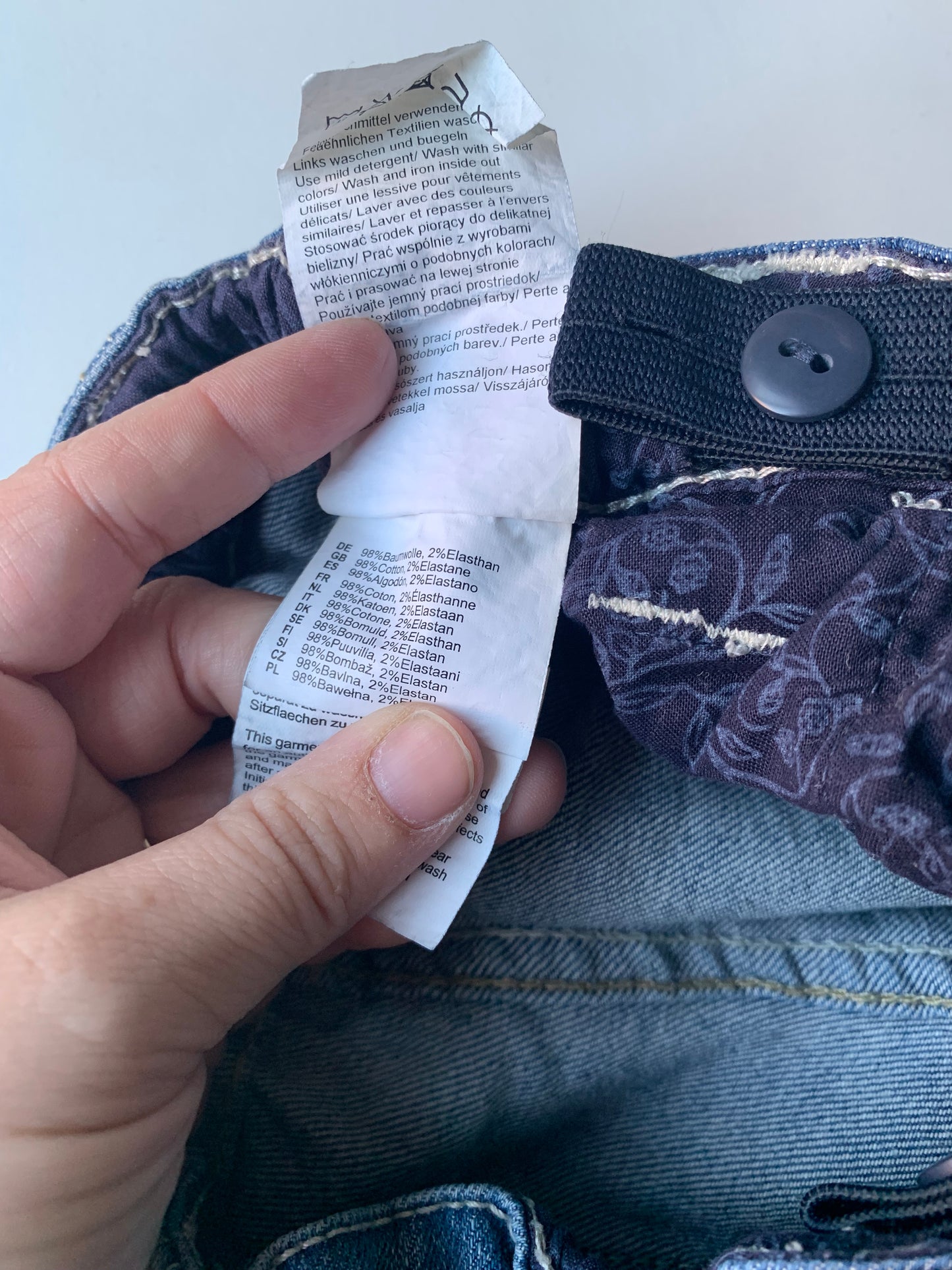 Set: blauwe T-shirt en jeansbroek