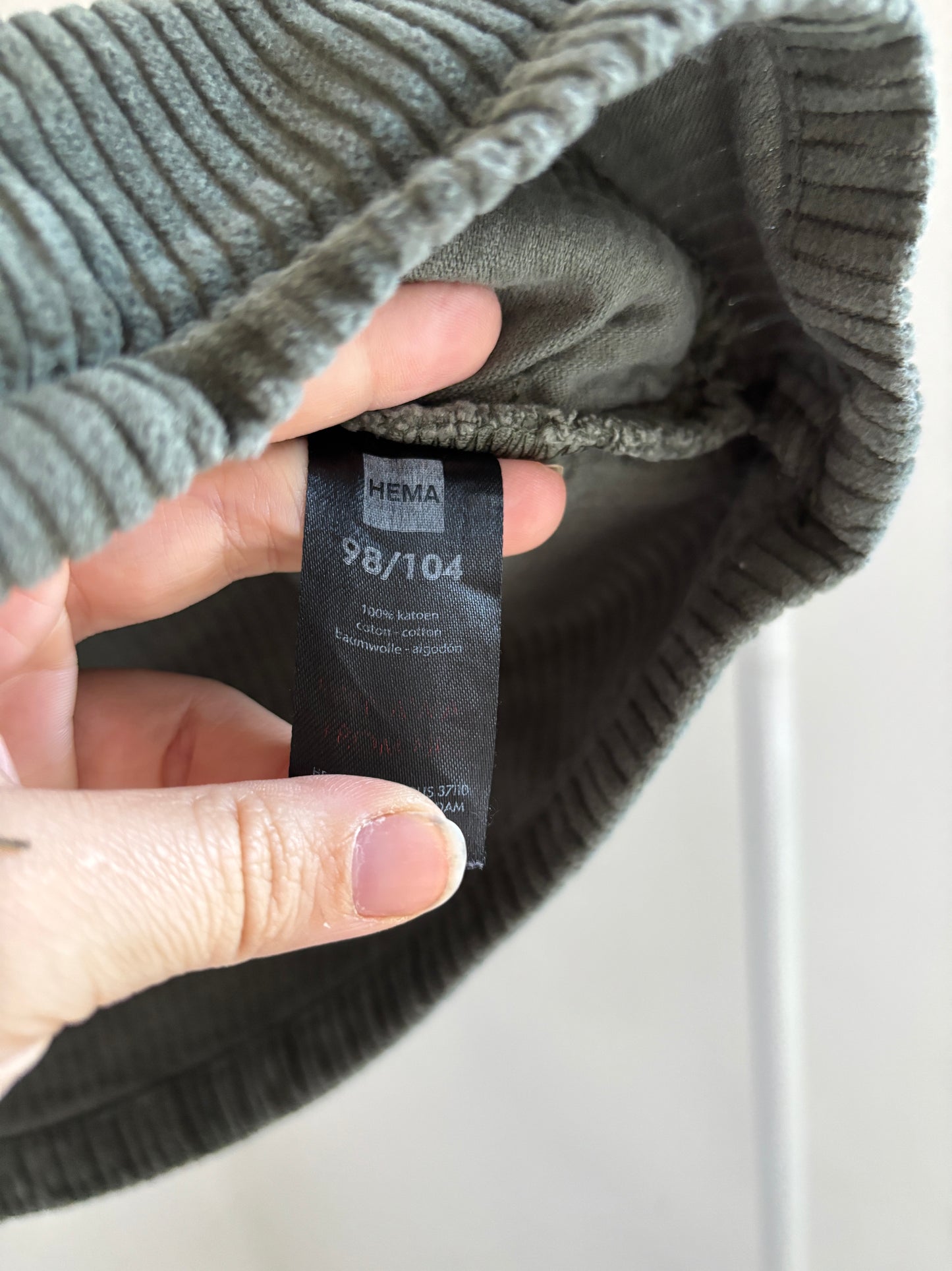 Khaki ribfluwelen rokje