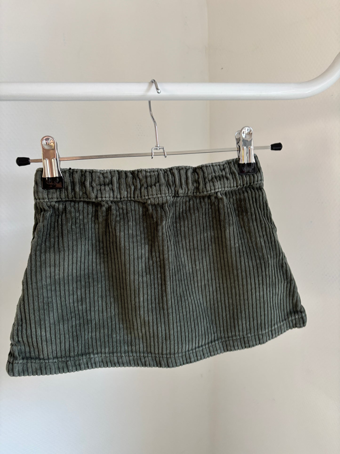 Khaki ribfluwelen rokje