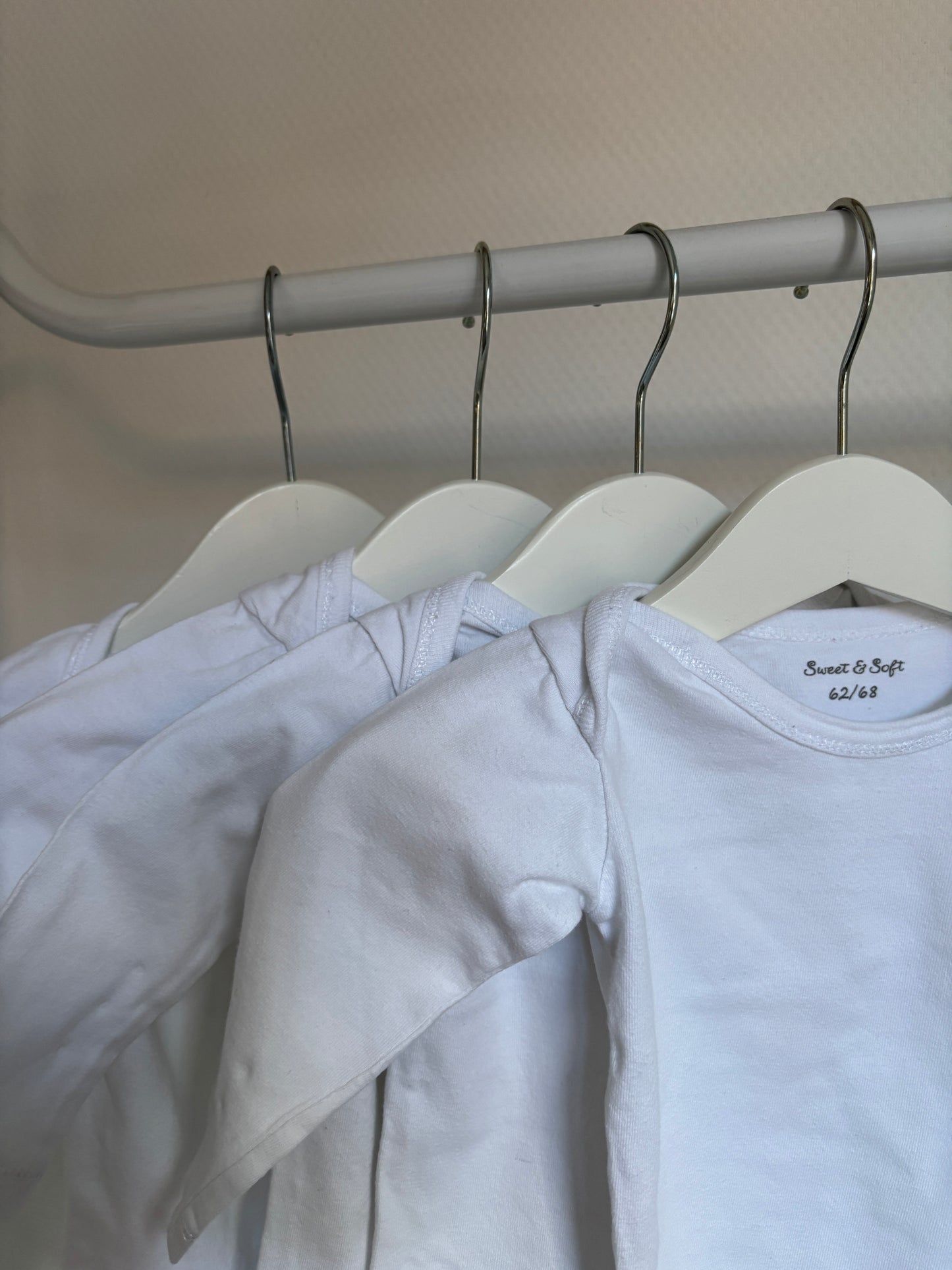 Bundel witte rompers met lange mouwen (4)