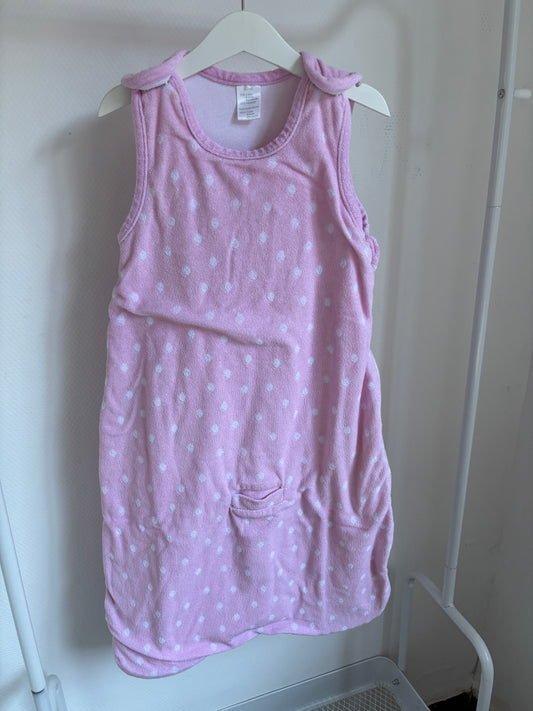 Roze gestippelde slaapzak