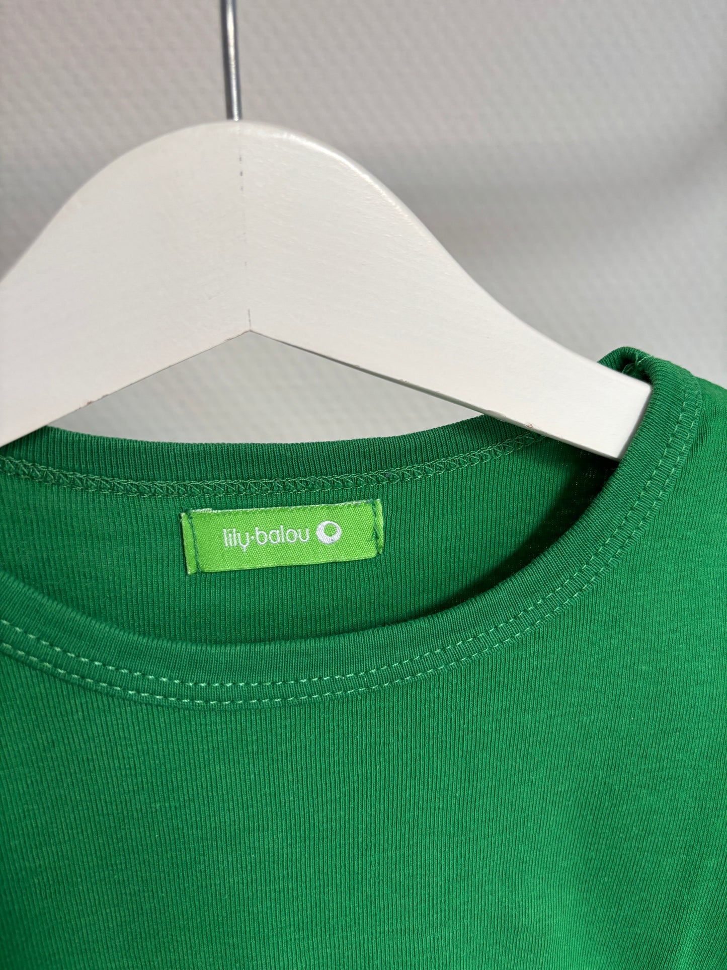 Groene longsleeve met hond