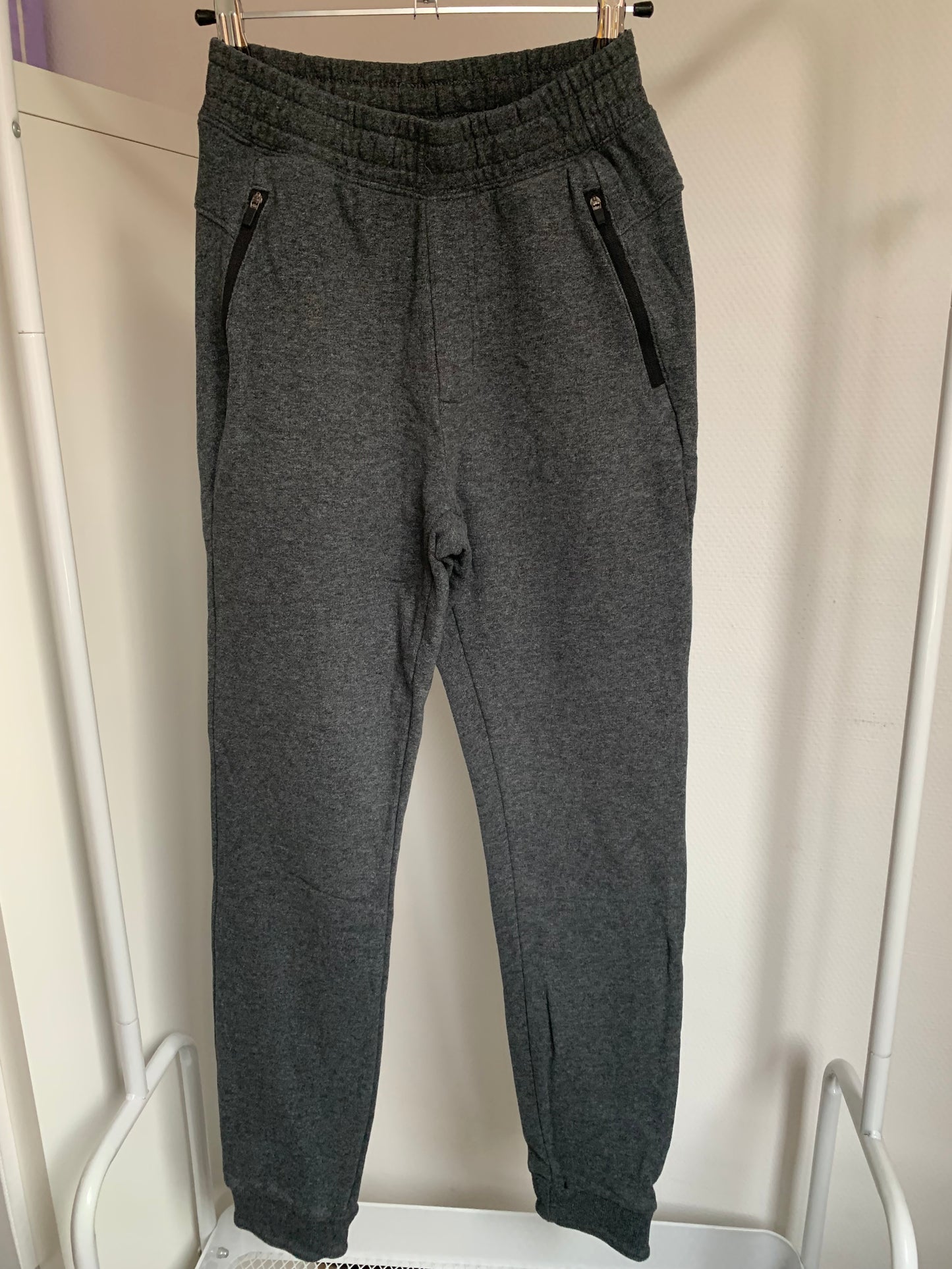 Donkergrijze joggingbroek