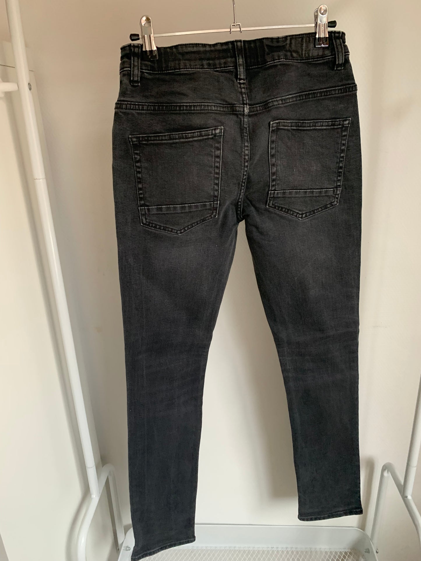 Zwarte jeansbroek