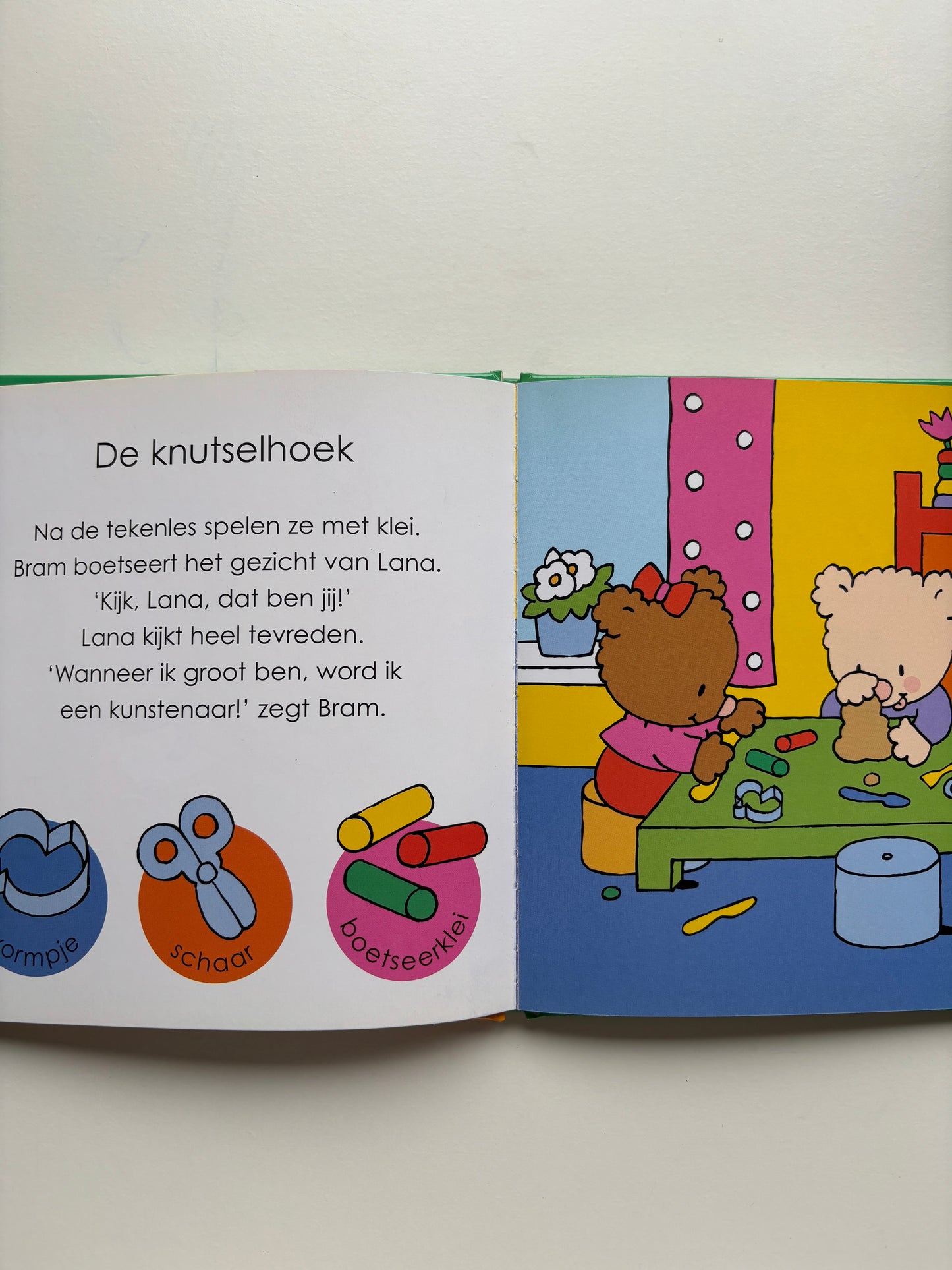 Bram gaat naar school