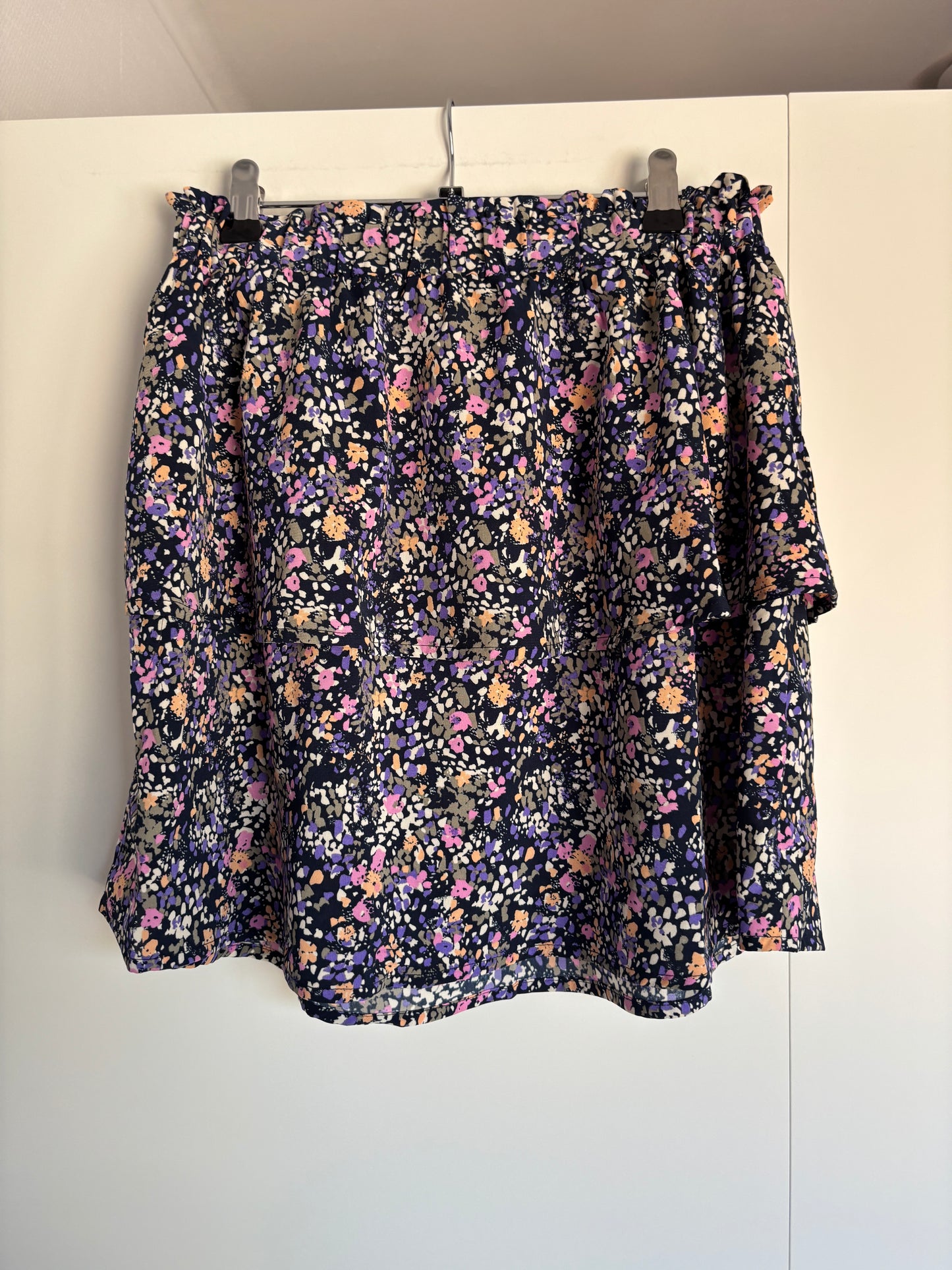 Marineblauwe bloemenrok