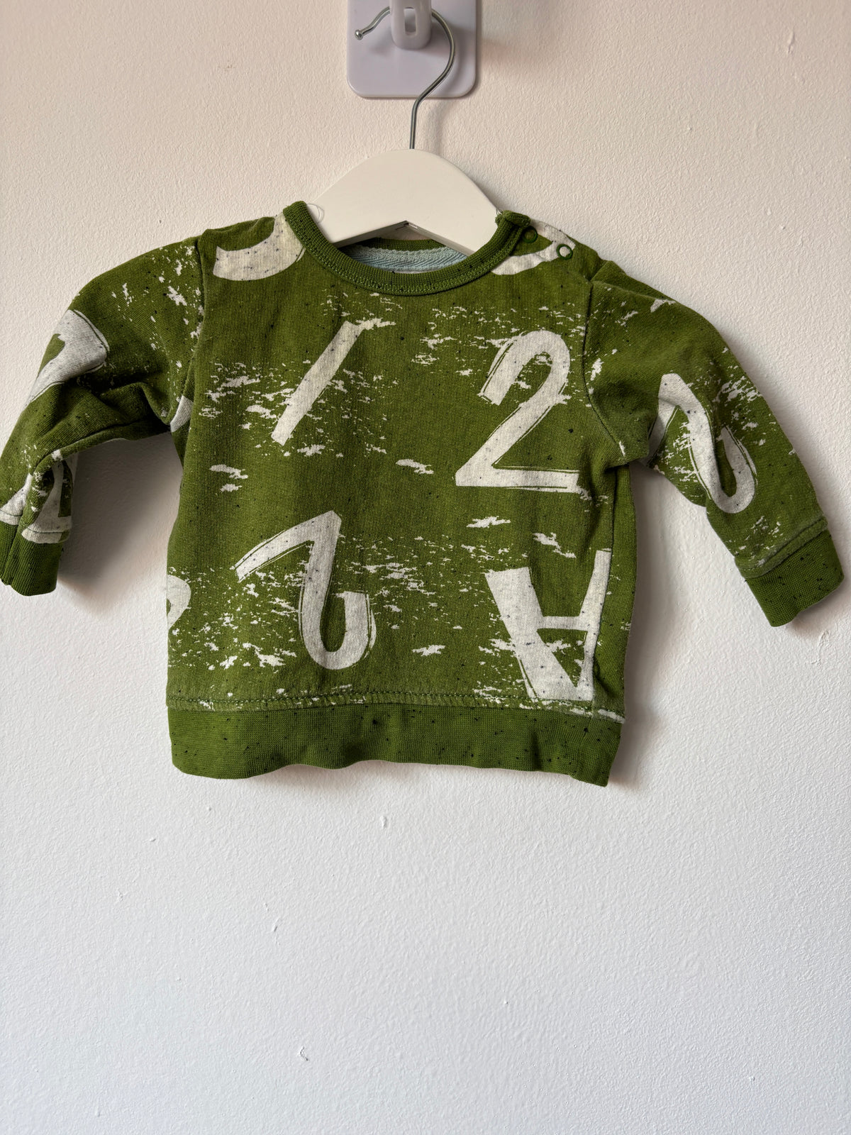 Groen truitje | Hema | 68