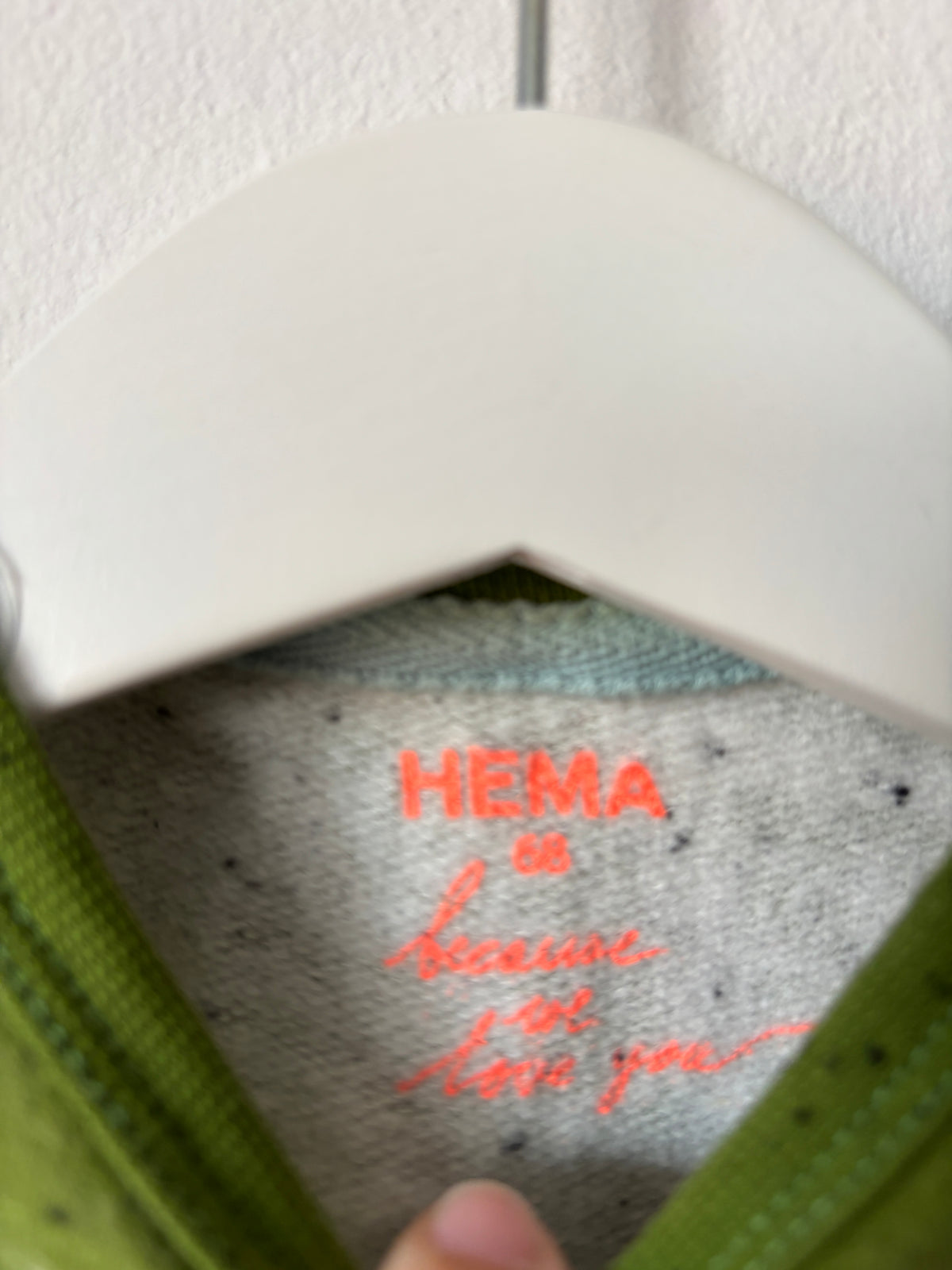 Groen truitje | Hema | 68