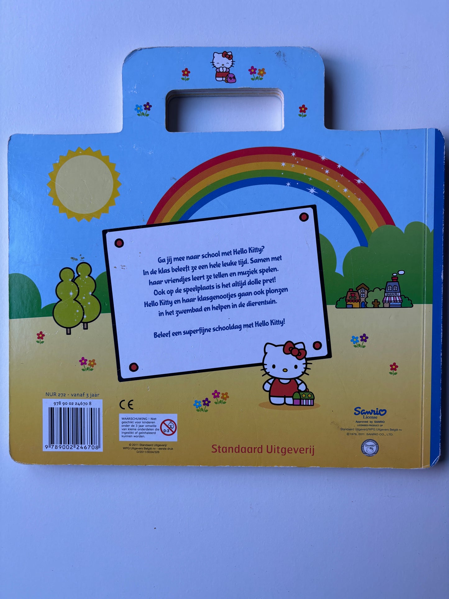 Hello Kitty gaat naar school