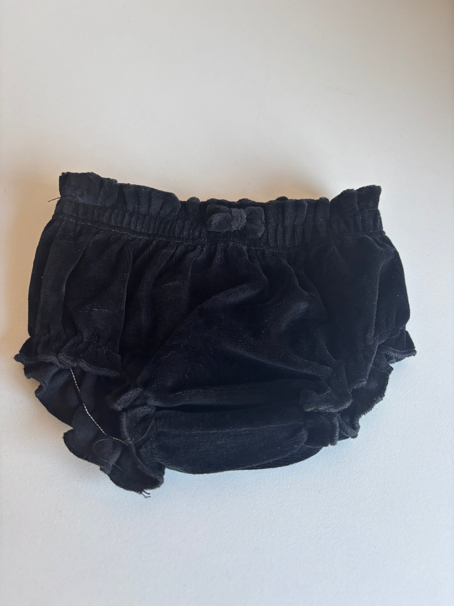 Zwart fluwelen pamperbroekje