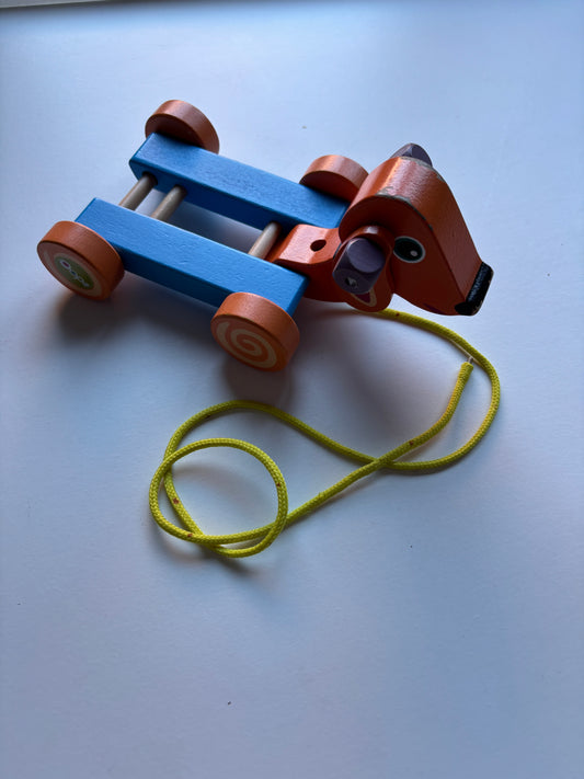 Houten trekhondje