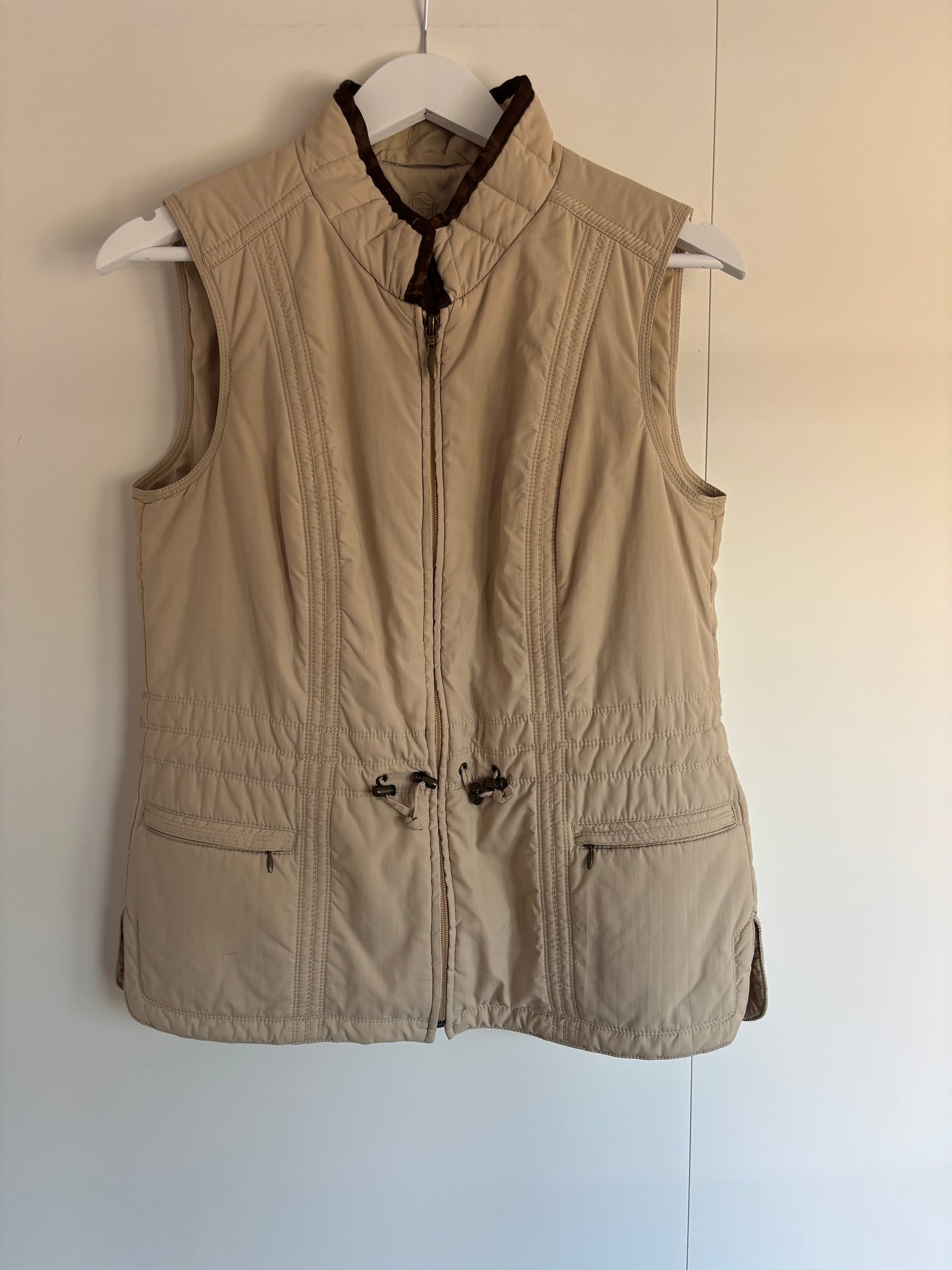 Beige bodywarmer