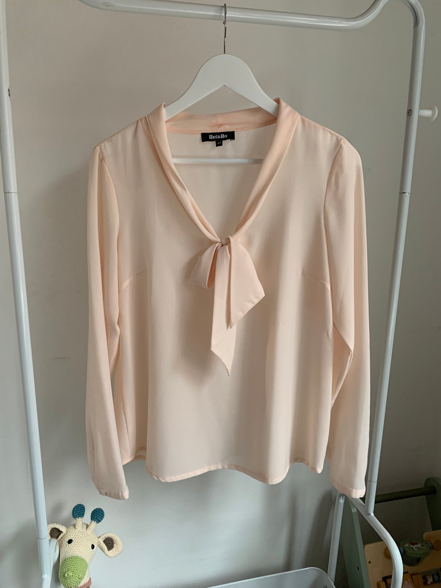 Lichtroze doorzichtige blouse