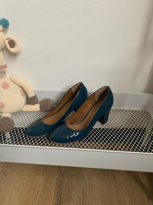 Blauwe pumps