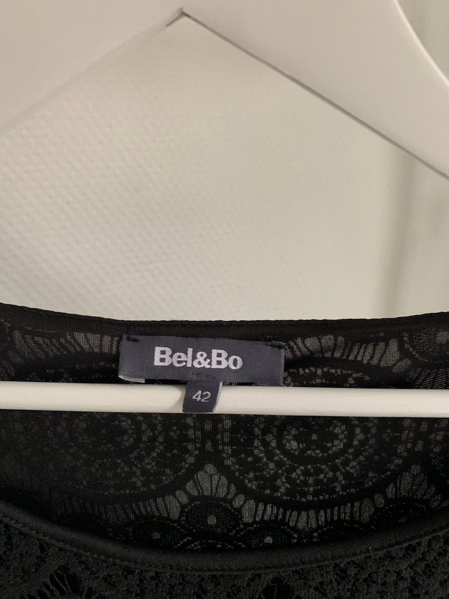 Zwarte jurk met kant