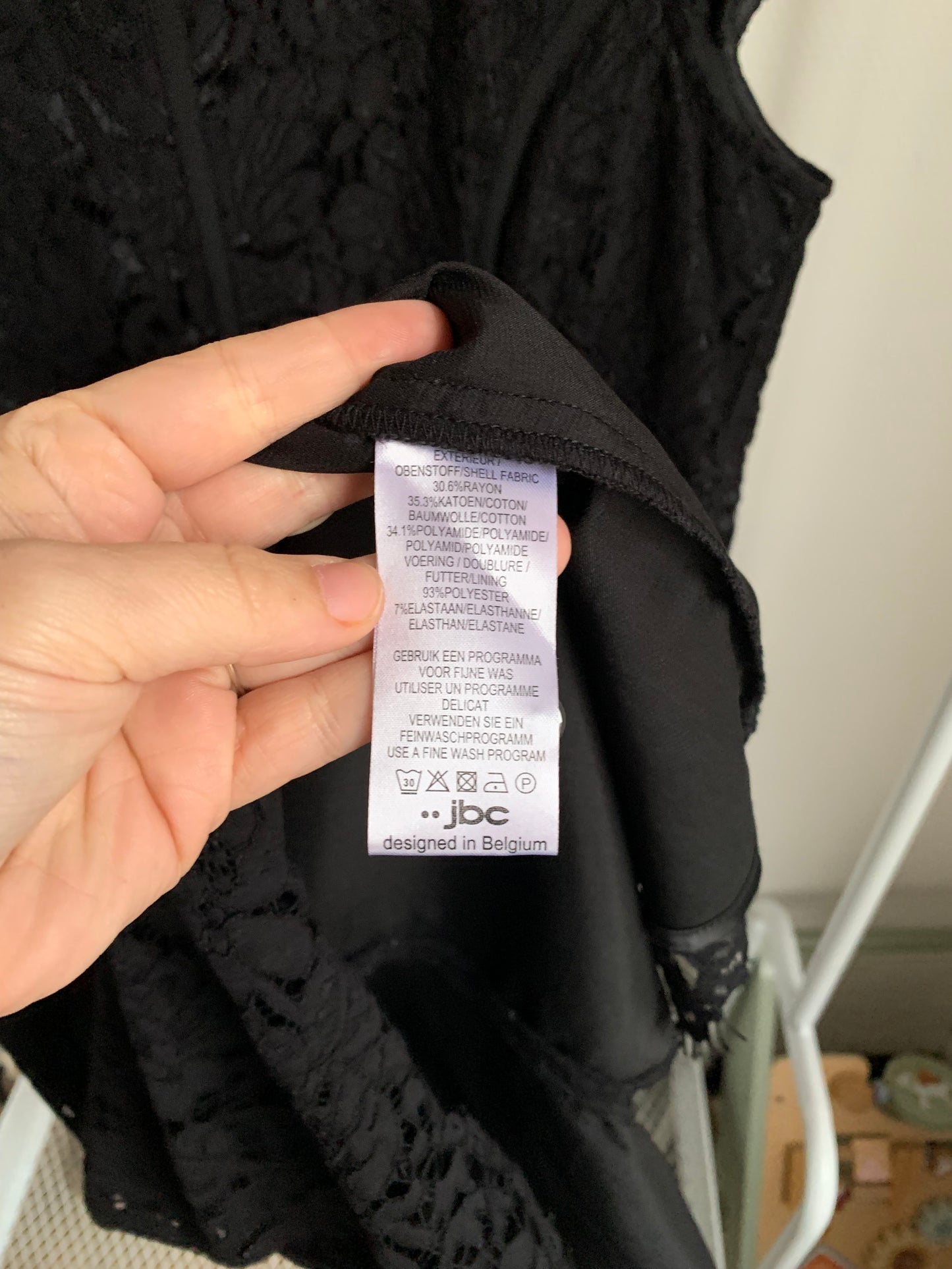 Zwarte jurk met kant