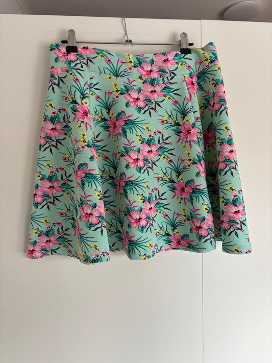 Muntgroene bloemenrok