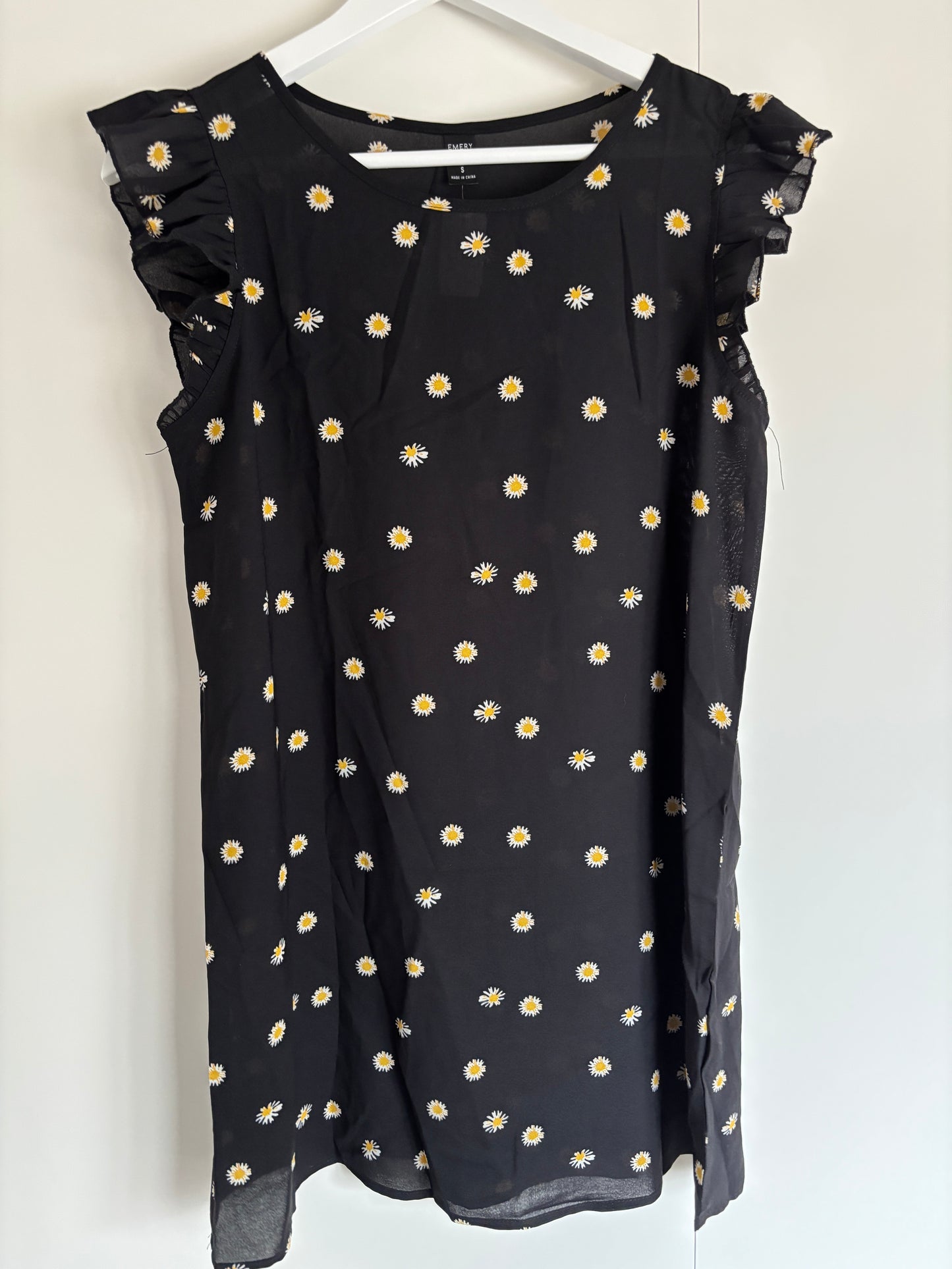 Zwart jurkje met bloemetjes