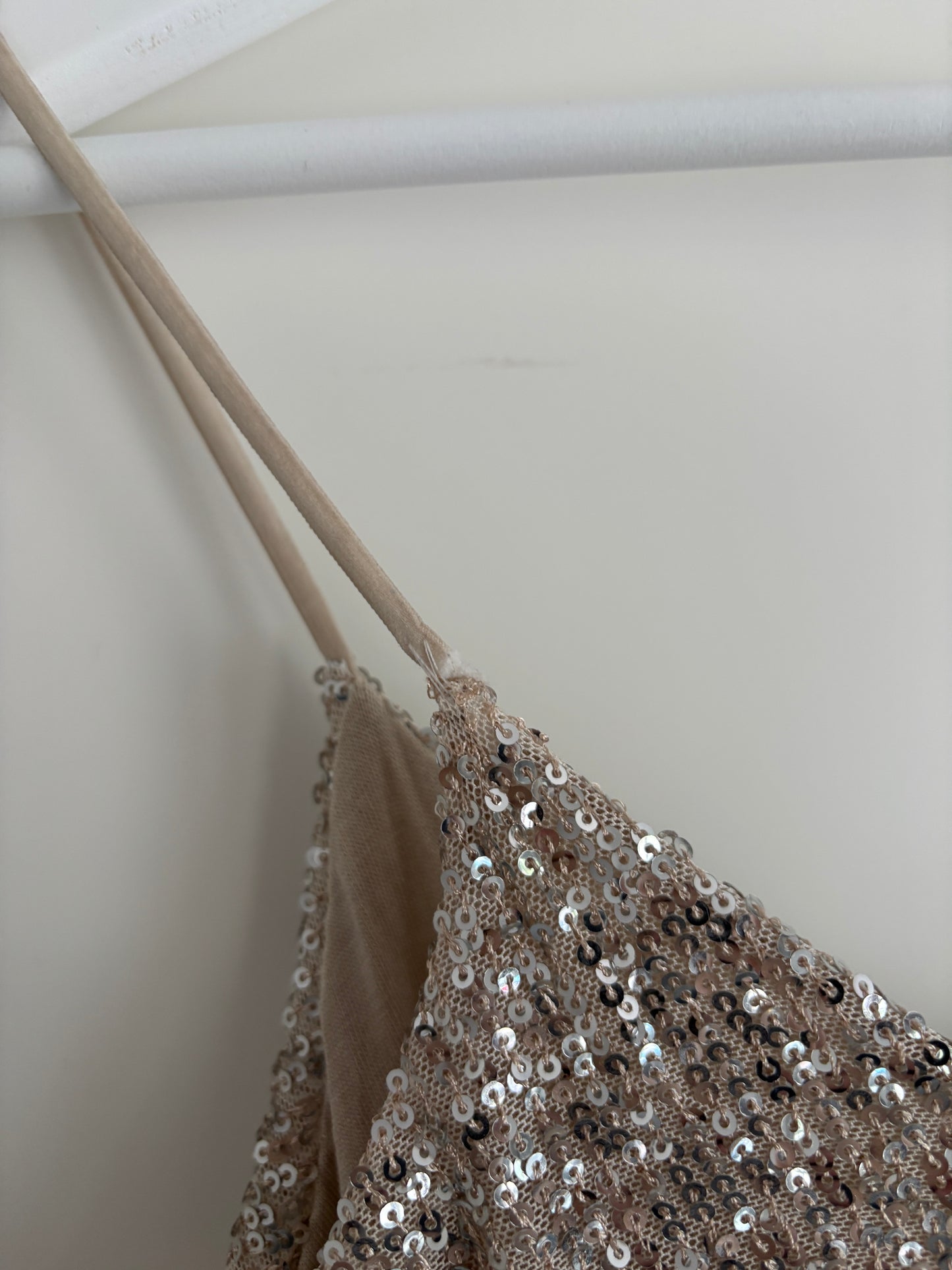 Beige glitterset: topje en shortje