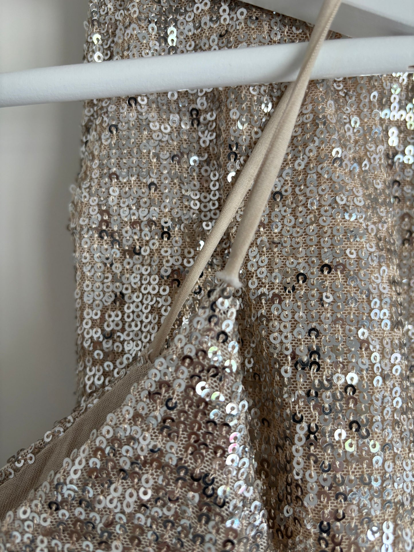 Beige glitterset: topje en shortje