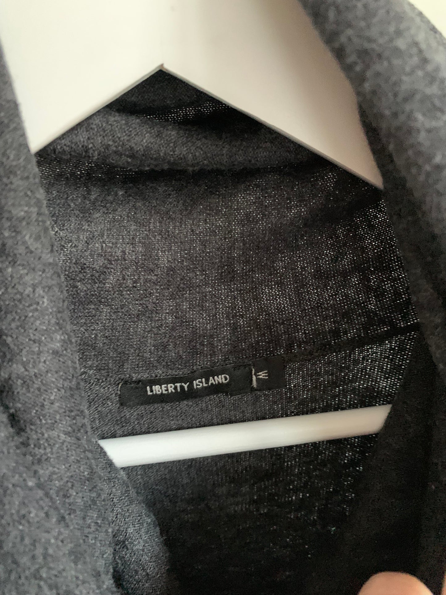 Grijze trui met korte mouwen