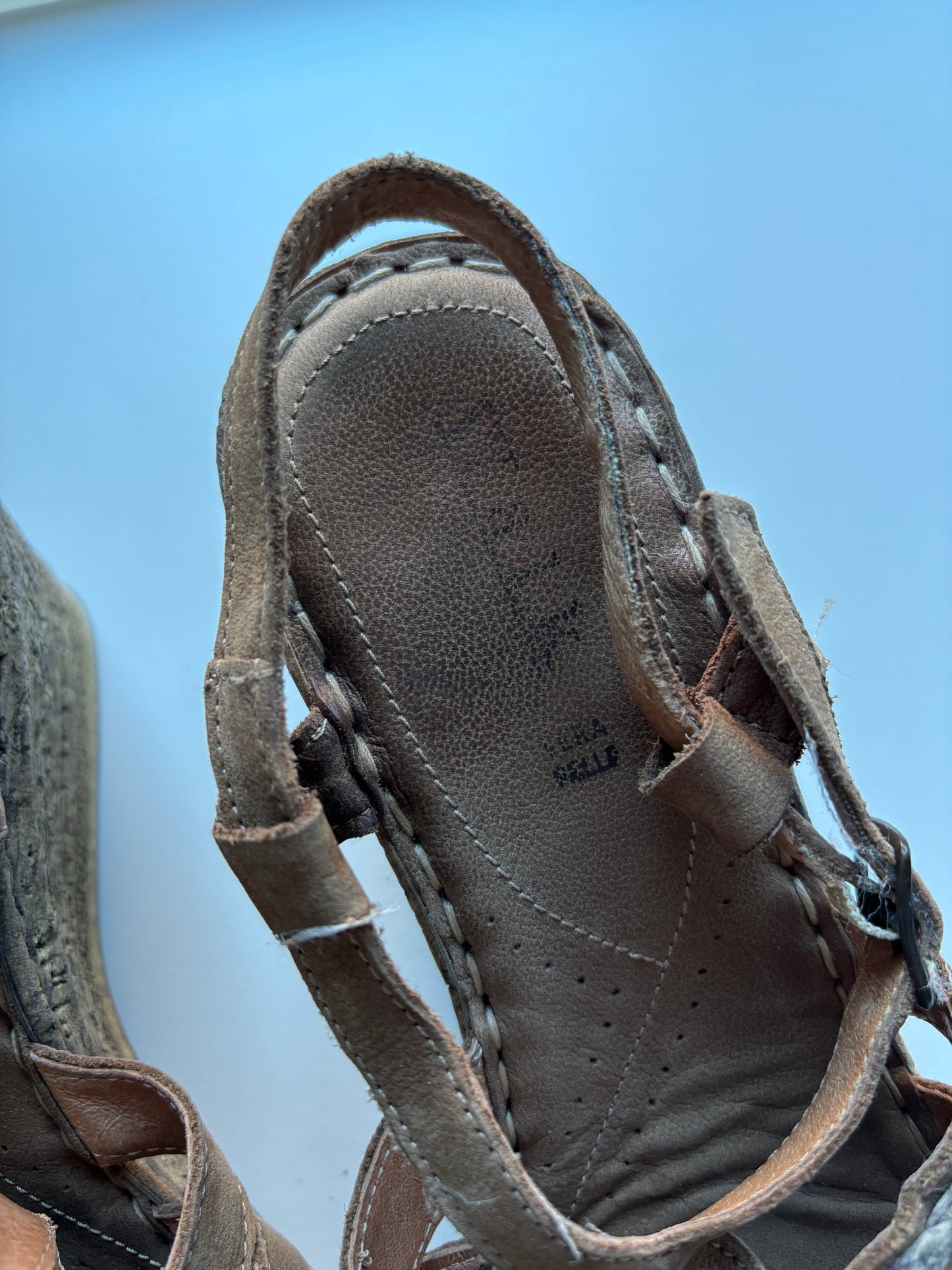 Sandalen met sleehak