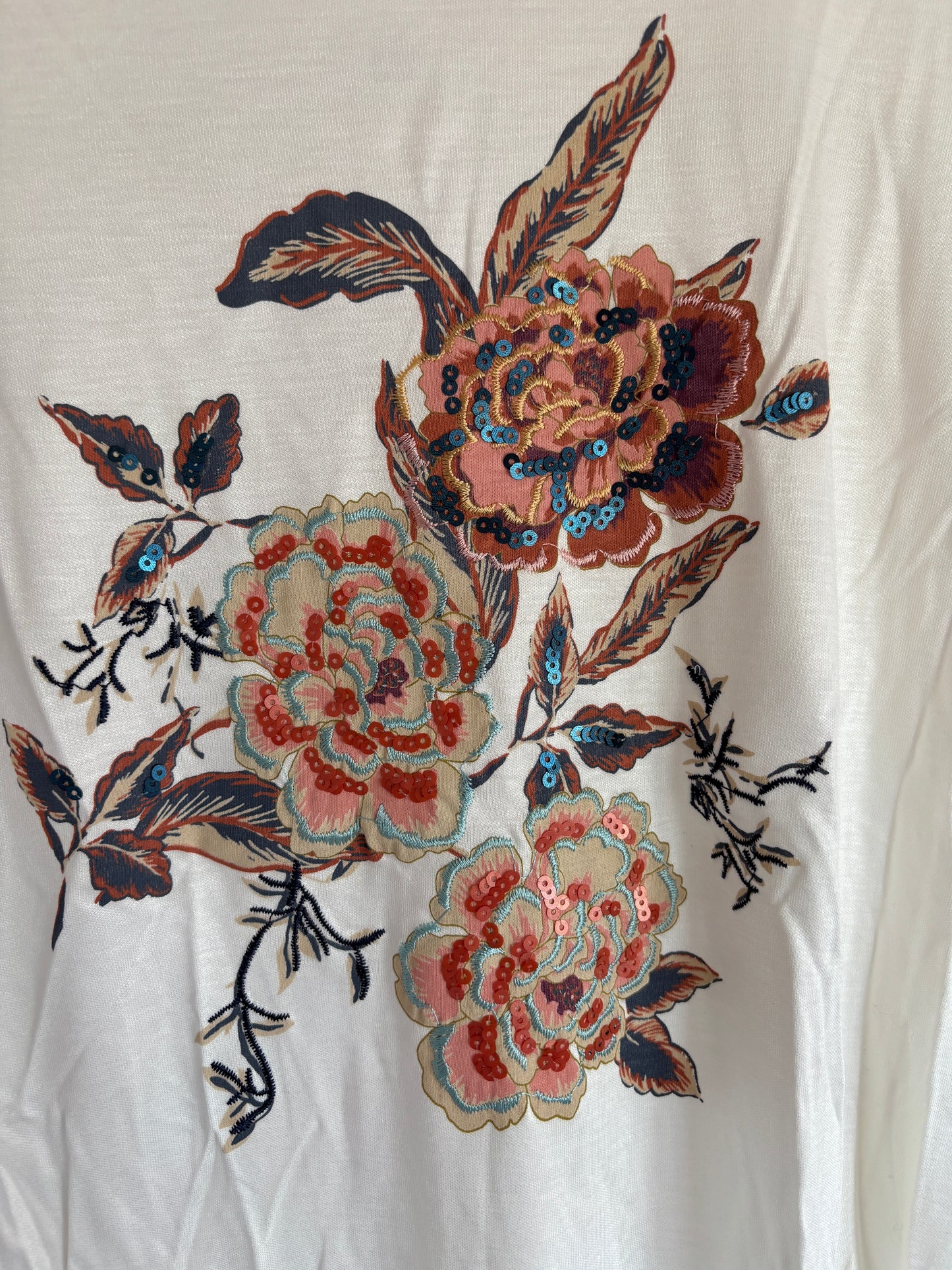 Witte longsleeve met bloemen
