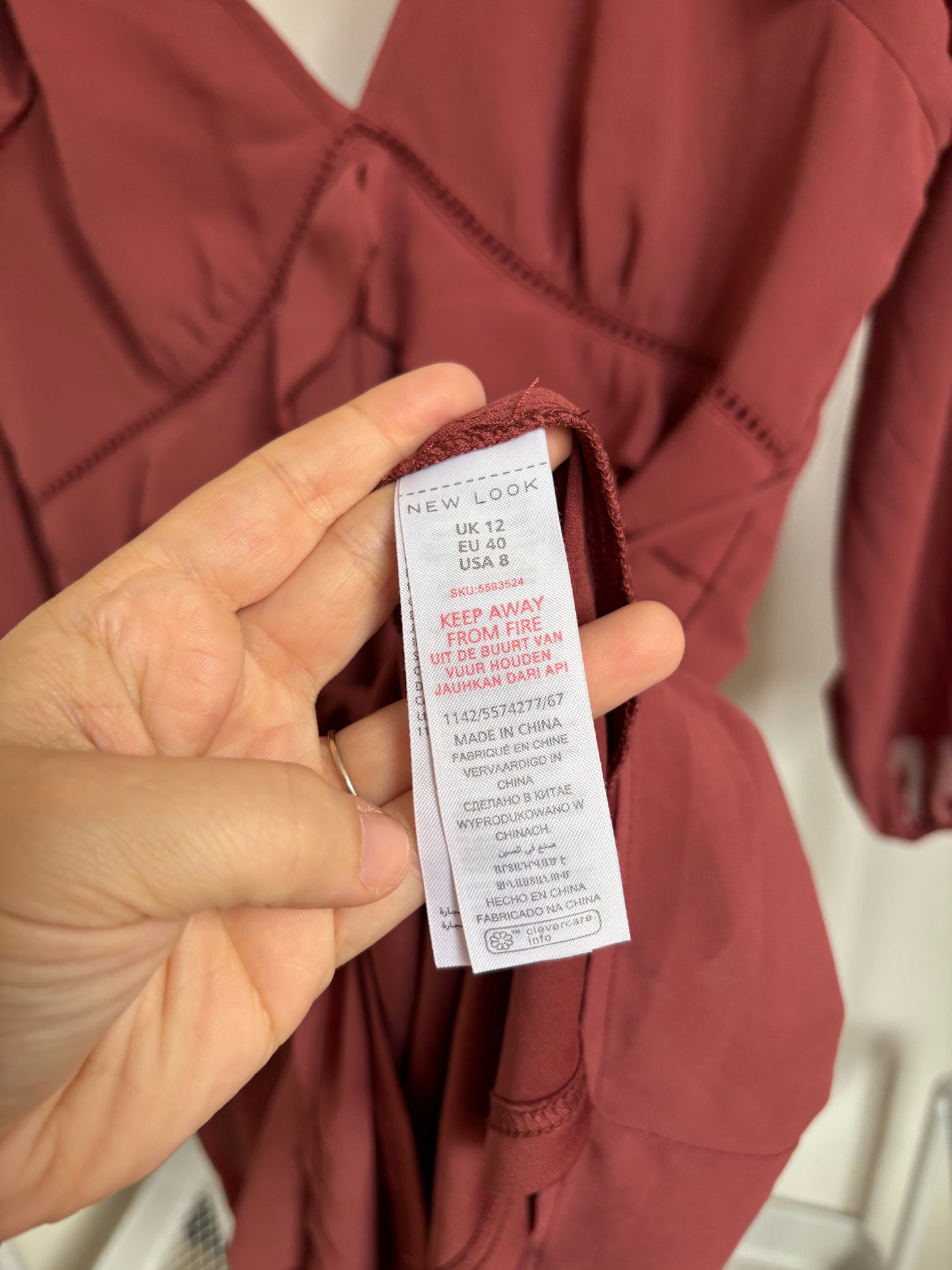 Wijnrode off-shoulder jurk