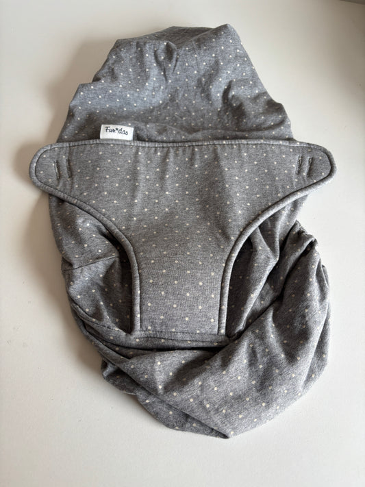 Grijze hoes Babybjorn