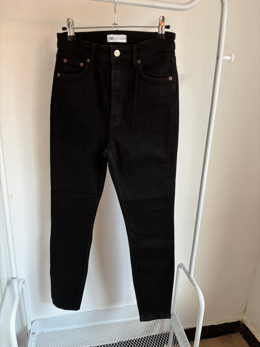 Zwarte jeansbroek