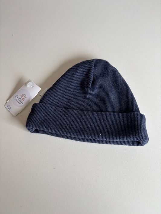 Marineblauwe rib-babymuts