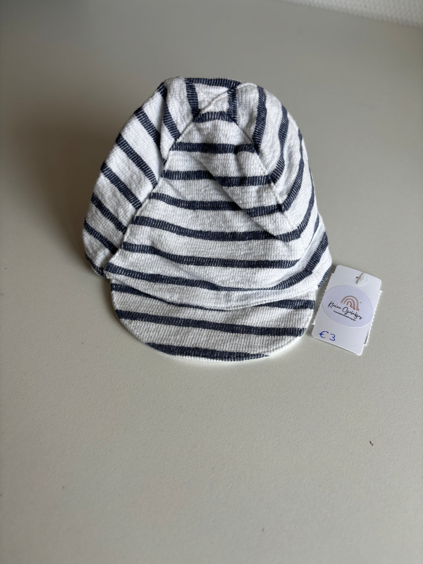 Gestreept zonnehoedje