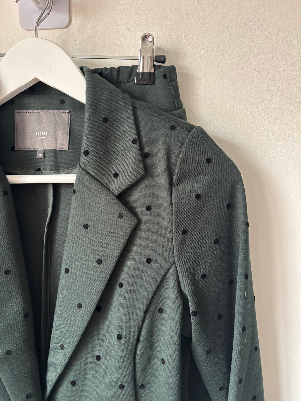 Donkergroene set | Ichi | XS