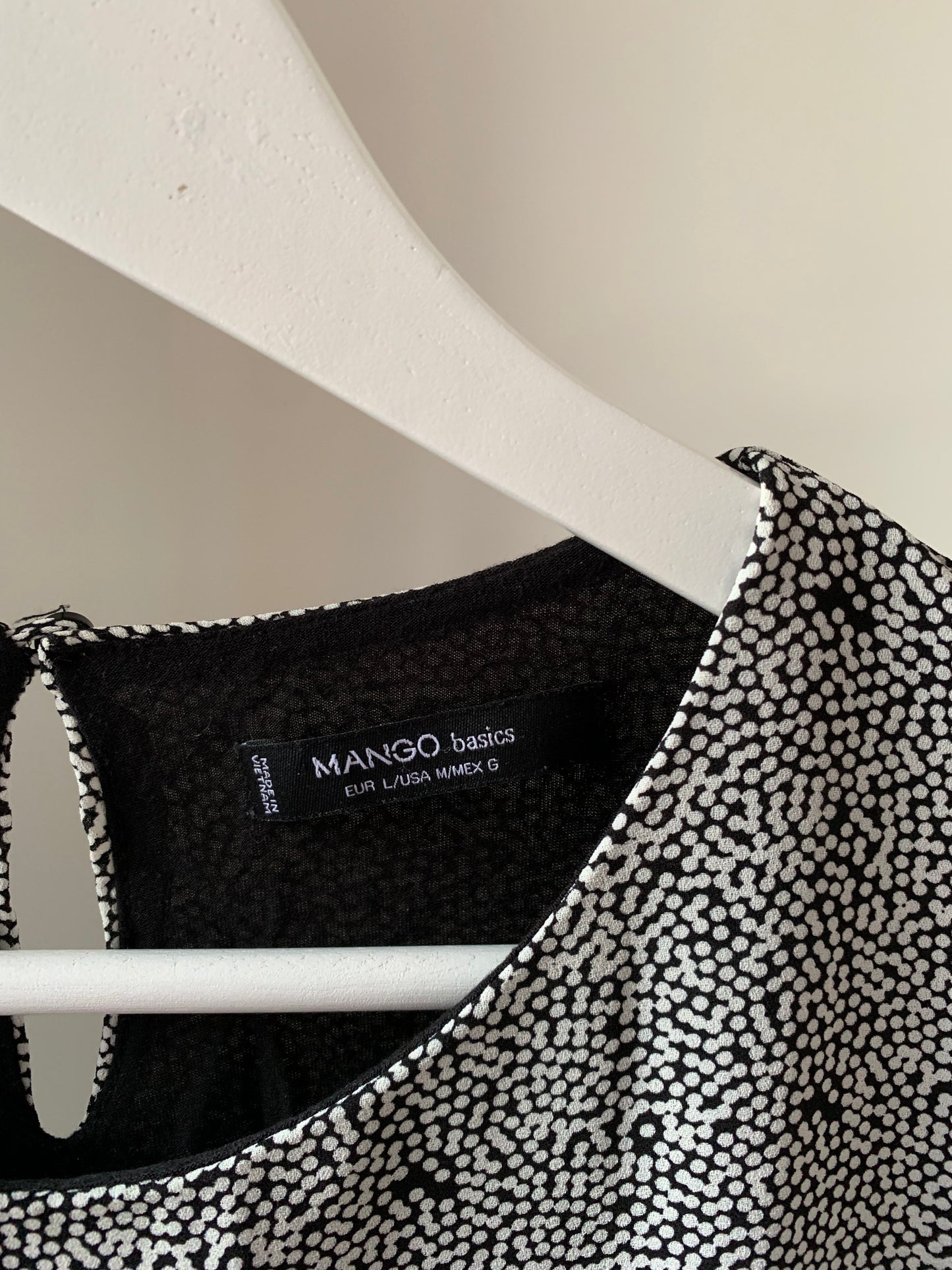 Gestippelde blouse
