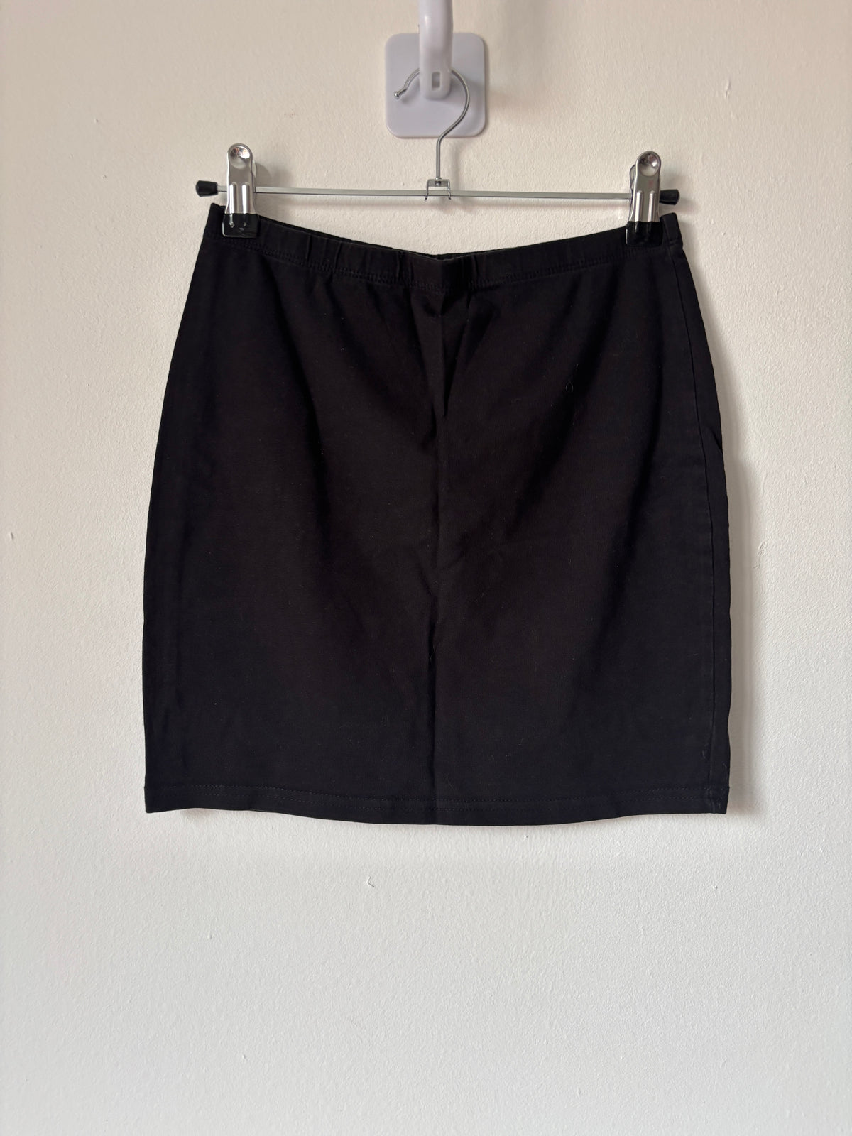 Zwart rokje | Divided | S