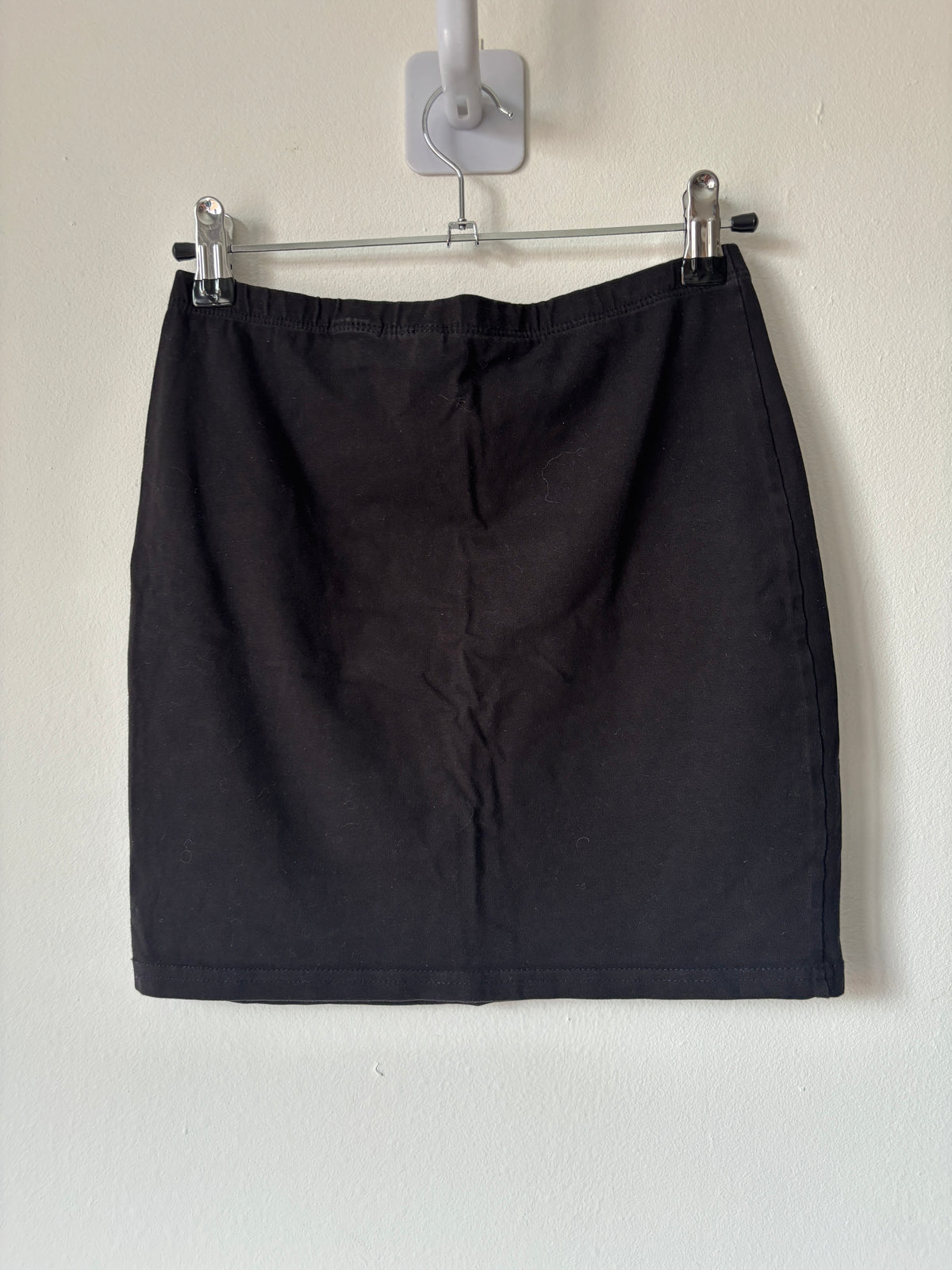 Zwart rokje | Divided | S