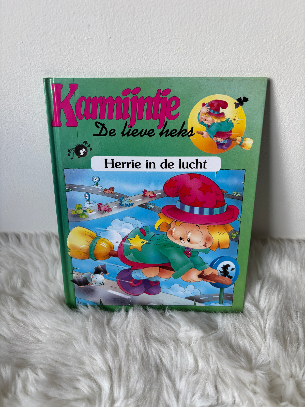 Karmijntje De lieve heks - Herrie in de lucht