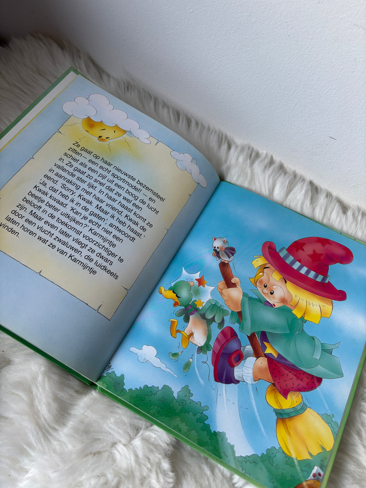 Karmijntje De lieve heks - Herrie in de lucht