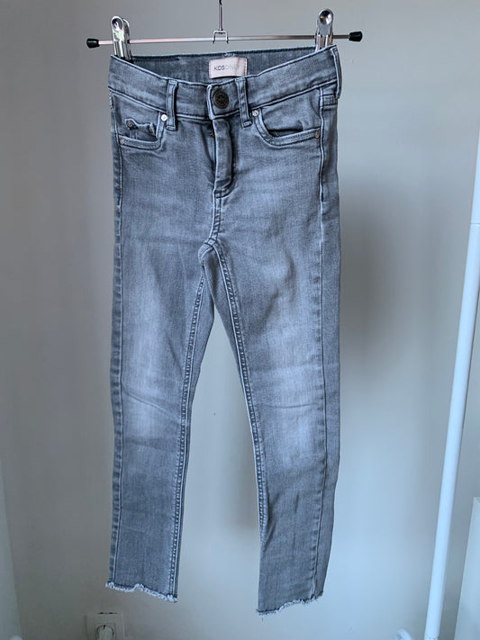 Only jeansbroek 122 - zeer goede staat 💸
