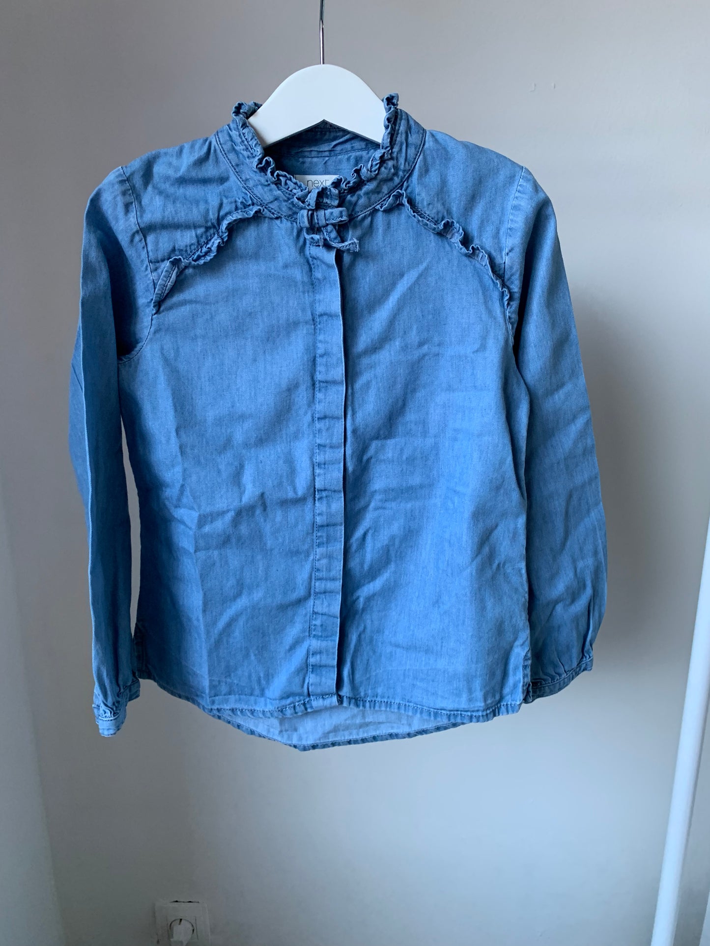 Next jeanshemdje 116 - nieuwstaat ⭐