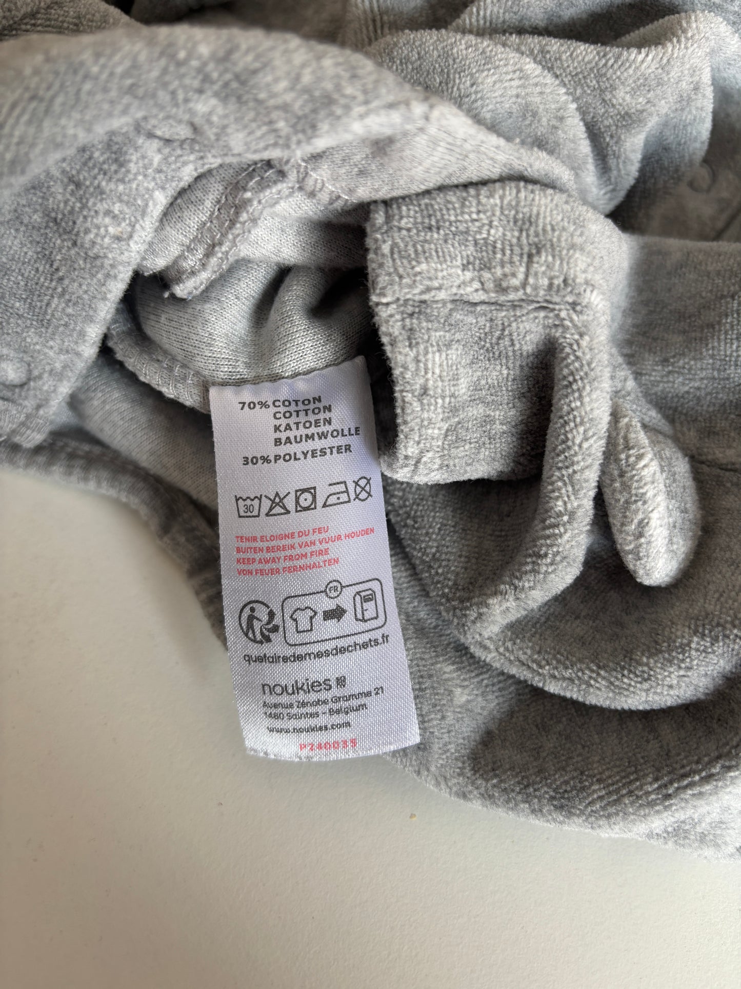 Grijze eendelige winterpyjama