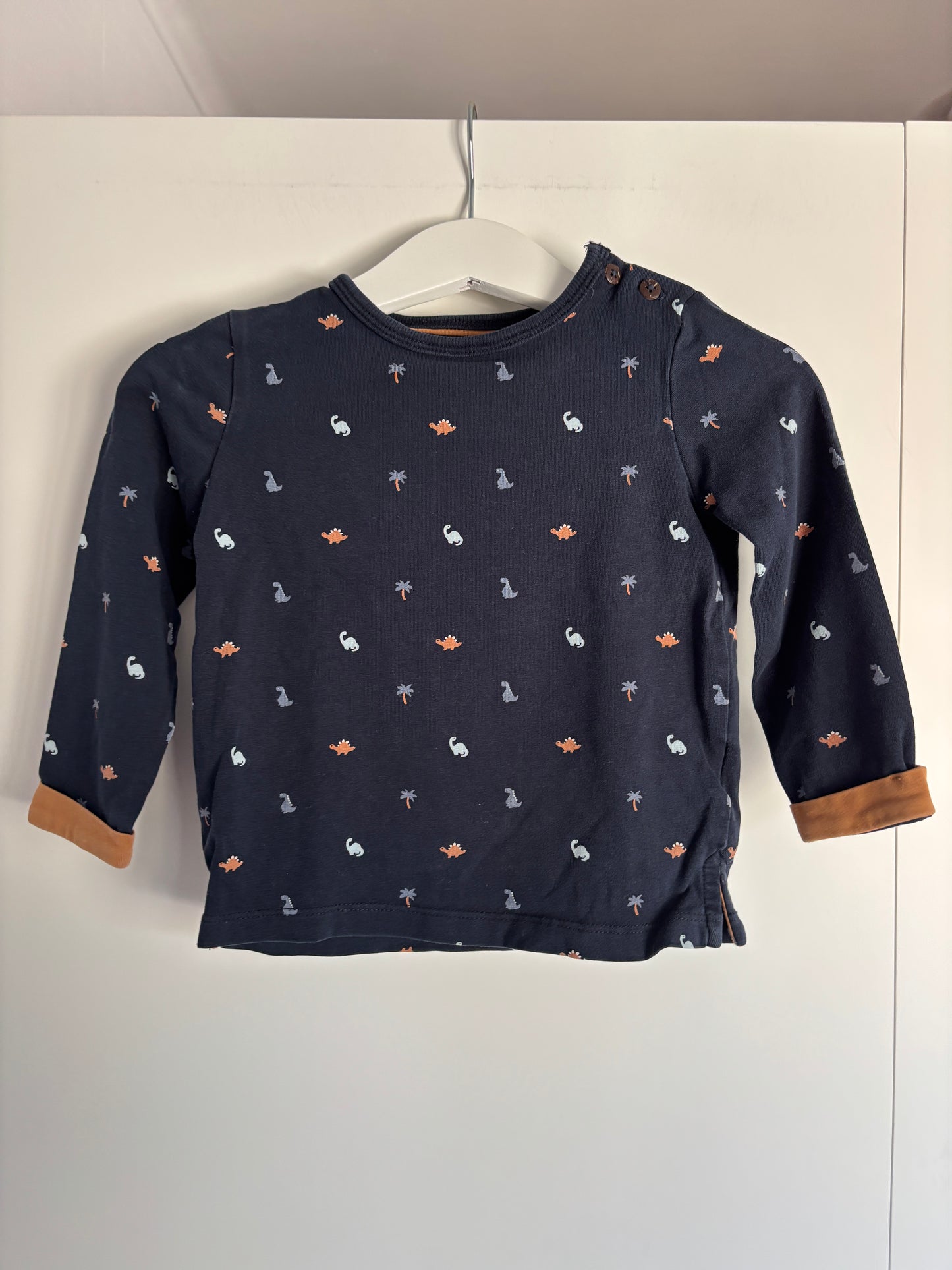 Marineblauwe longsleeve met dino's